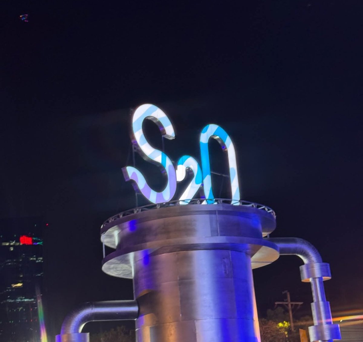 AZLEY200's tweet image. awww I can't get enough of these two 
so beautiful S2O festival 🩵🫠

#TodTime #Tod #Time