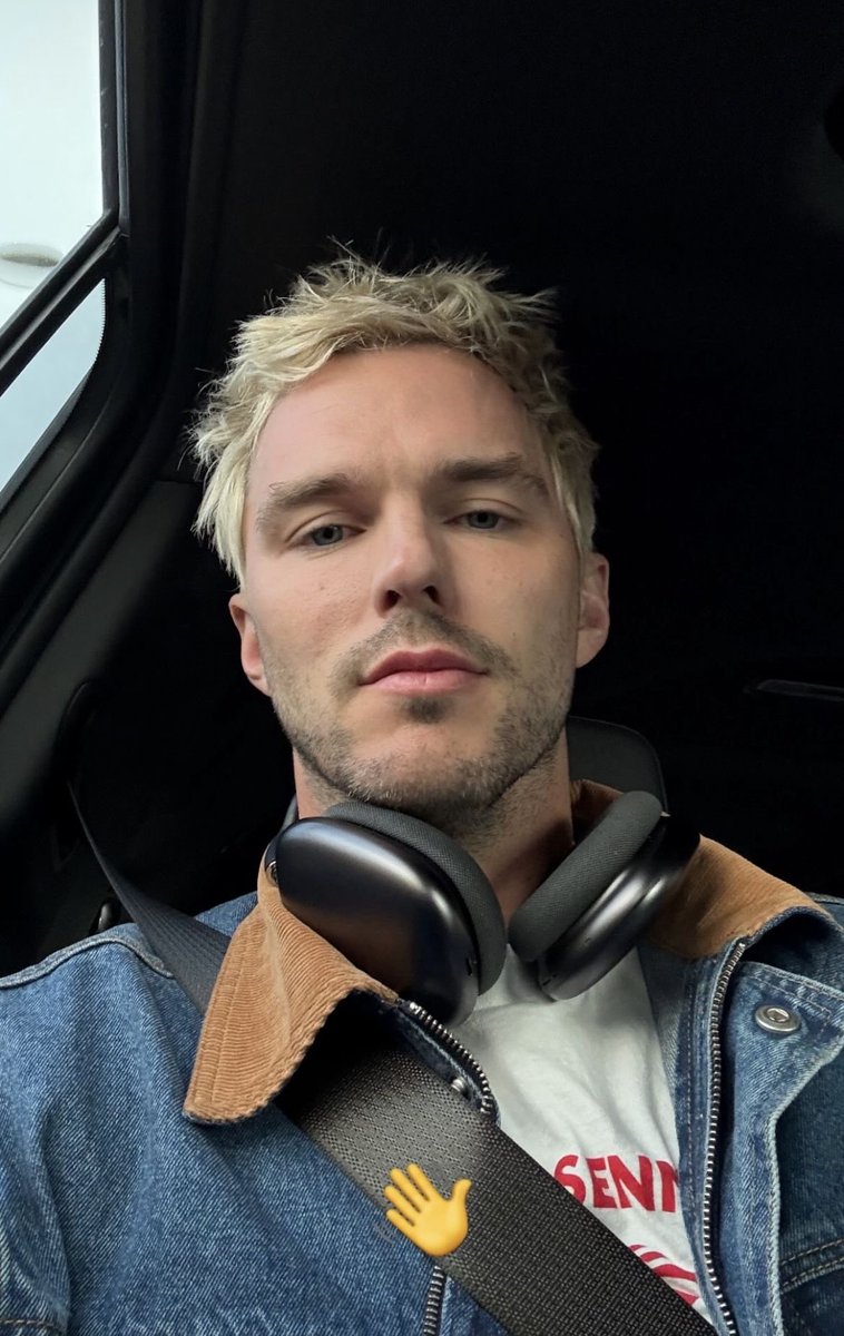 autumn ⋆˙⟡ tweet media