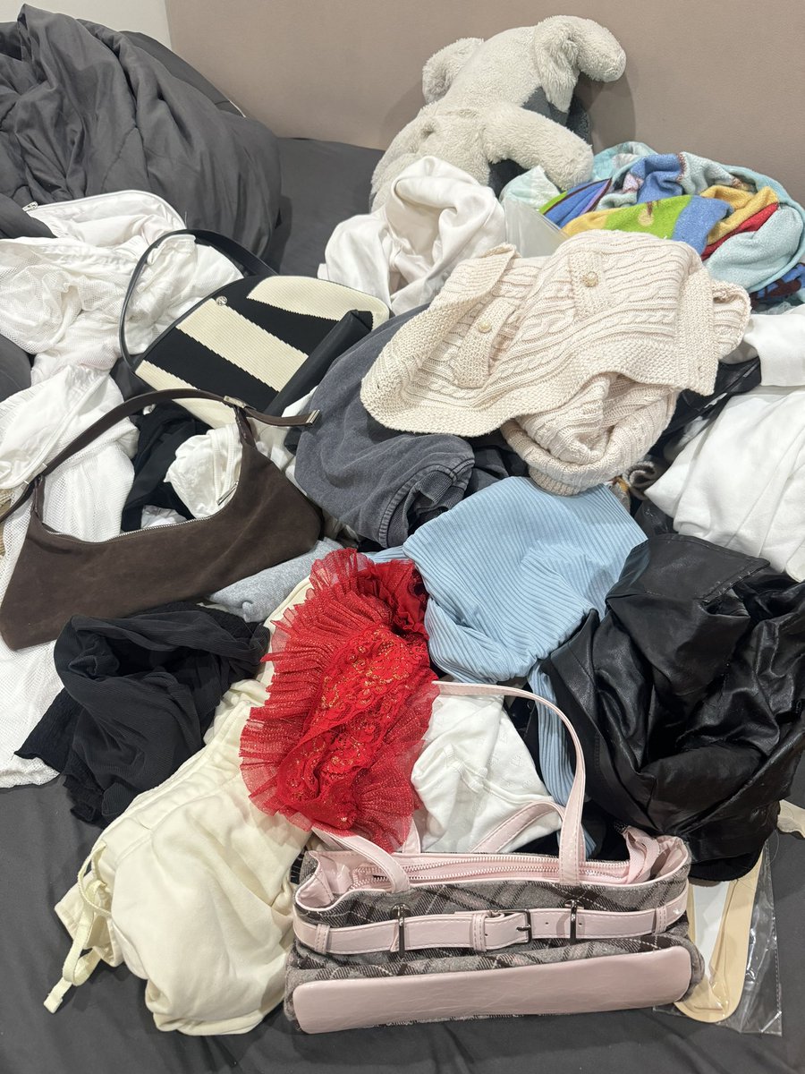 2hand_stuffs tweet media