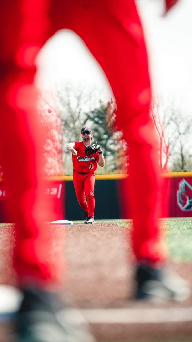 BallStateBB's tweet photo. Series finale under the ☀️ https://t.co/ZAEHOnRkDZ