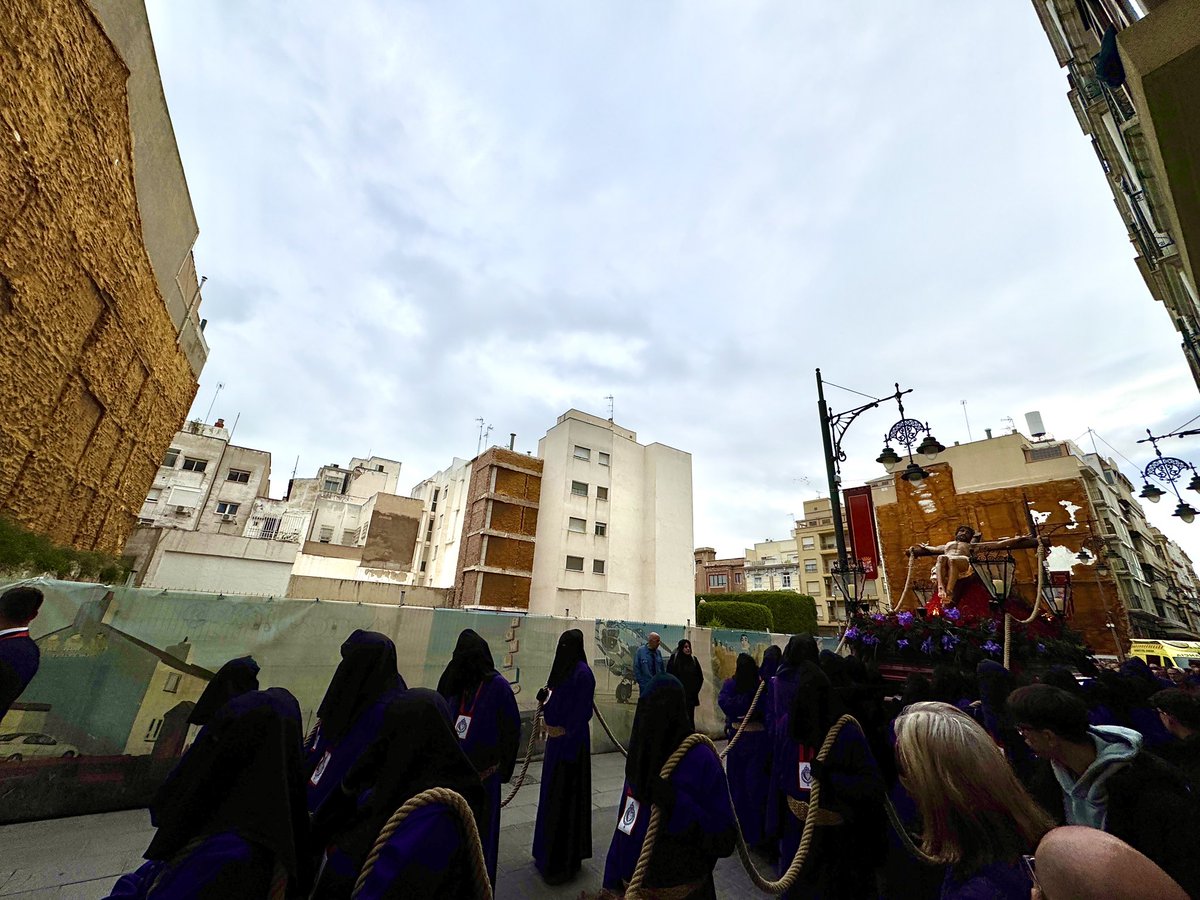 Tertulia La Vara tweet media