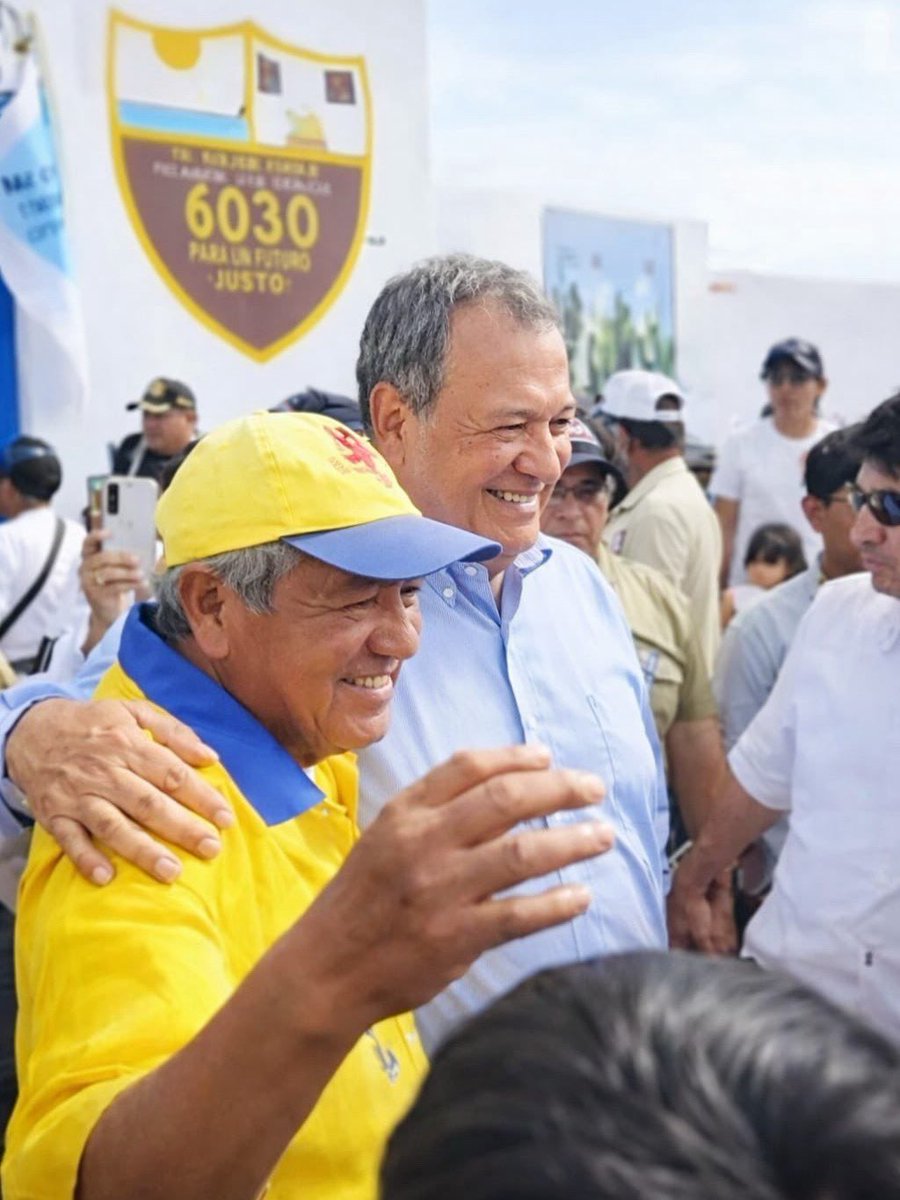 Última Noticia tweet media