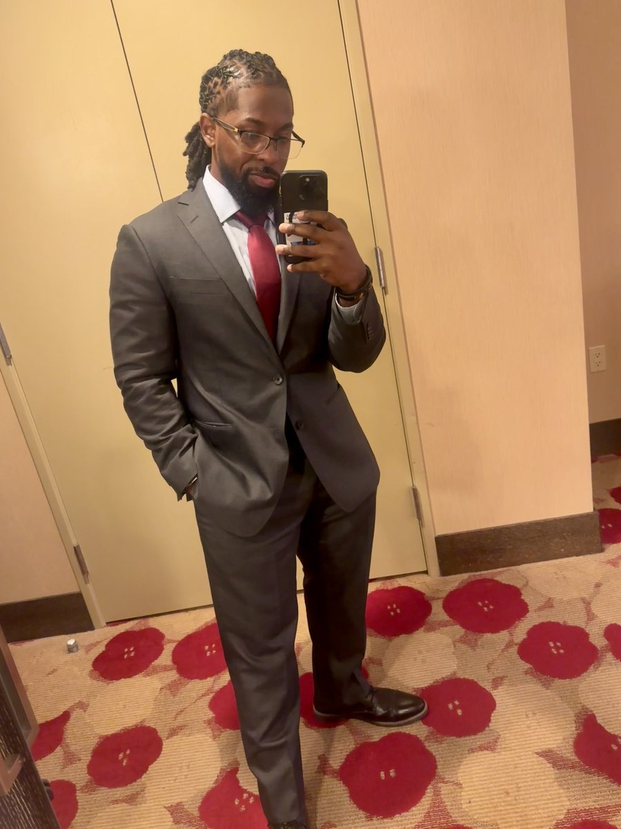 Vitamin Bee 🐝 🔜Anime NYC 2025 tweet media