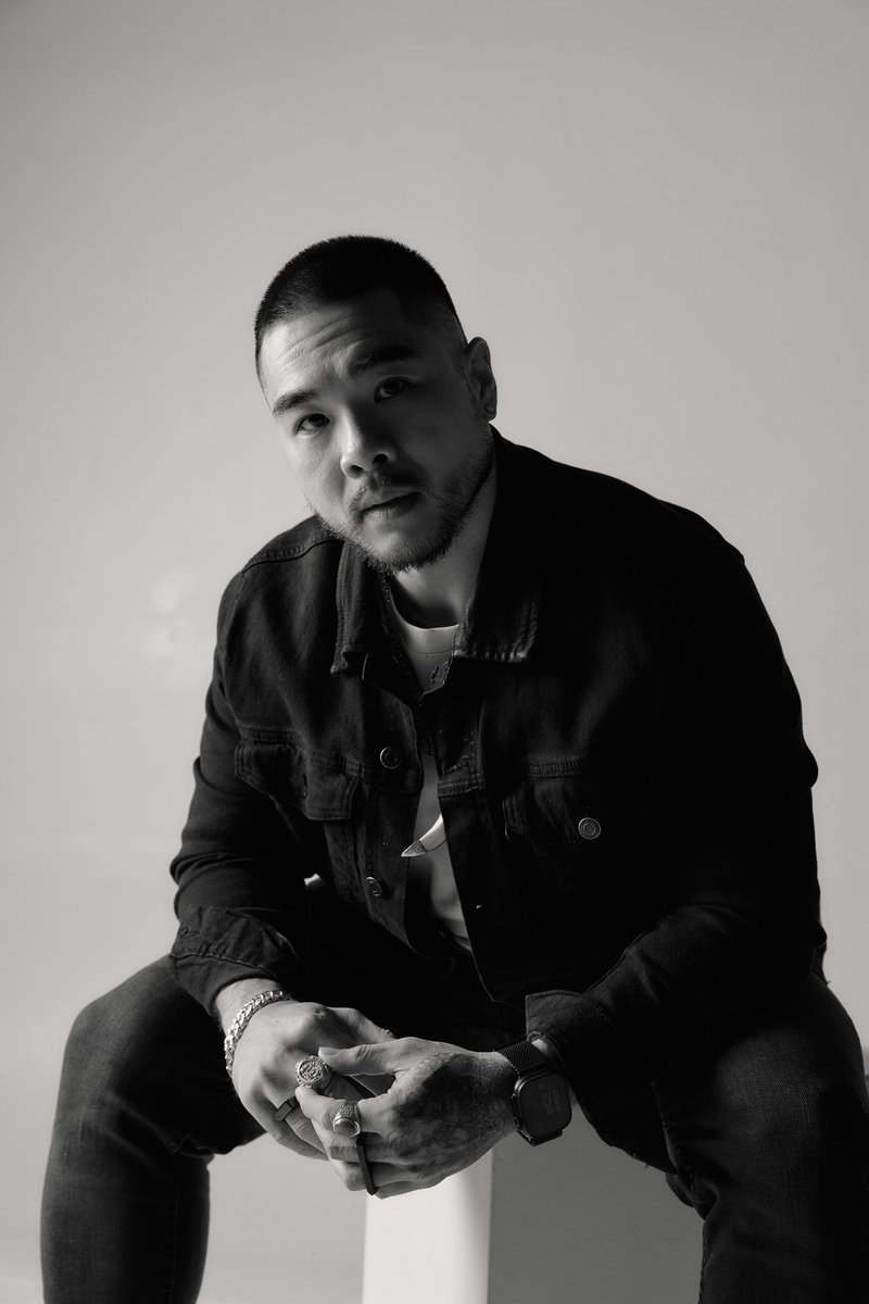 mrtattootai's tweet photo. I love black &amp; white photos https://t.co/OJIoSNiGpd