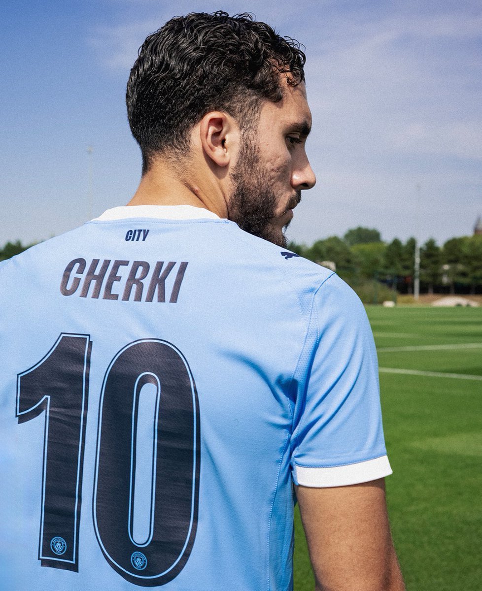 يحاول ان يشعرنا ان دي بروين لم يذهب بعد 🩵