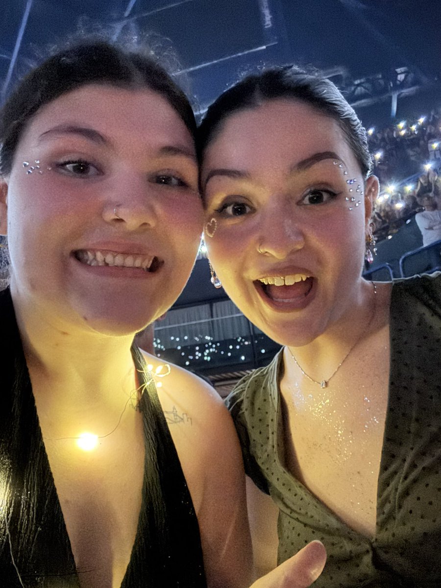 nichi 𐙚 || kiss all the time, disco occasionally tweet media