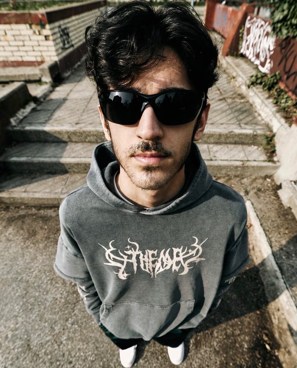 DeadlyFunMan tweet media