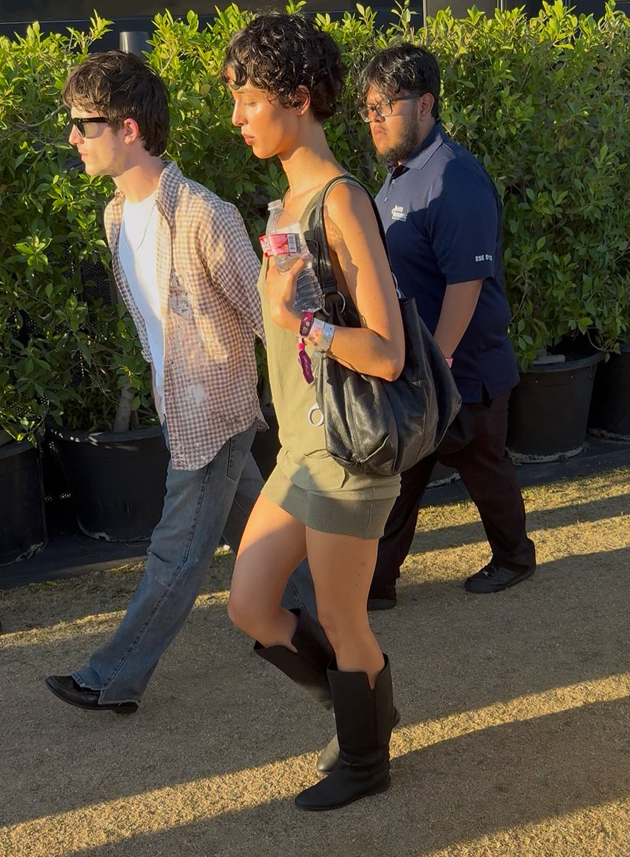 concertleaks's tweet photo. Dylan Minnette and Isabella Elei at Coachella yesterday! https://t.co/MdjTTdSD38