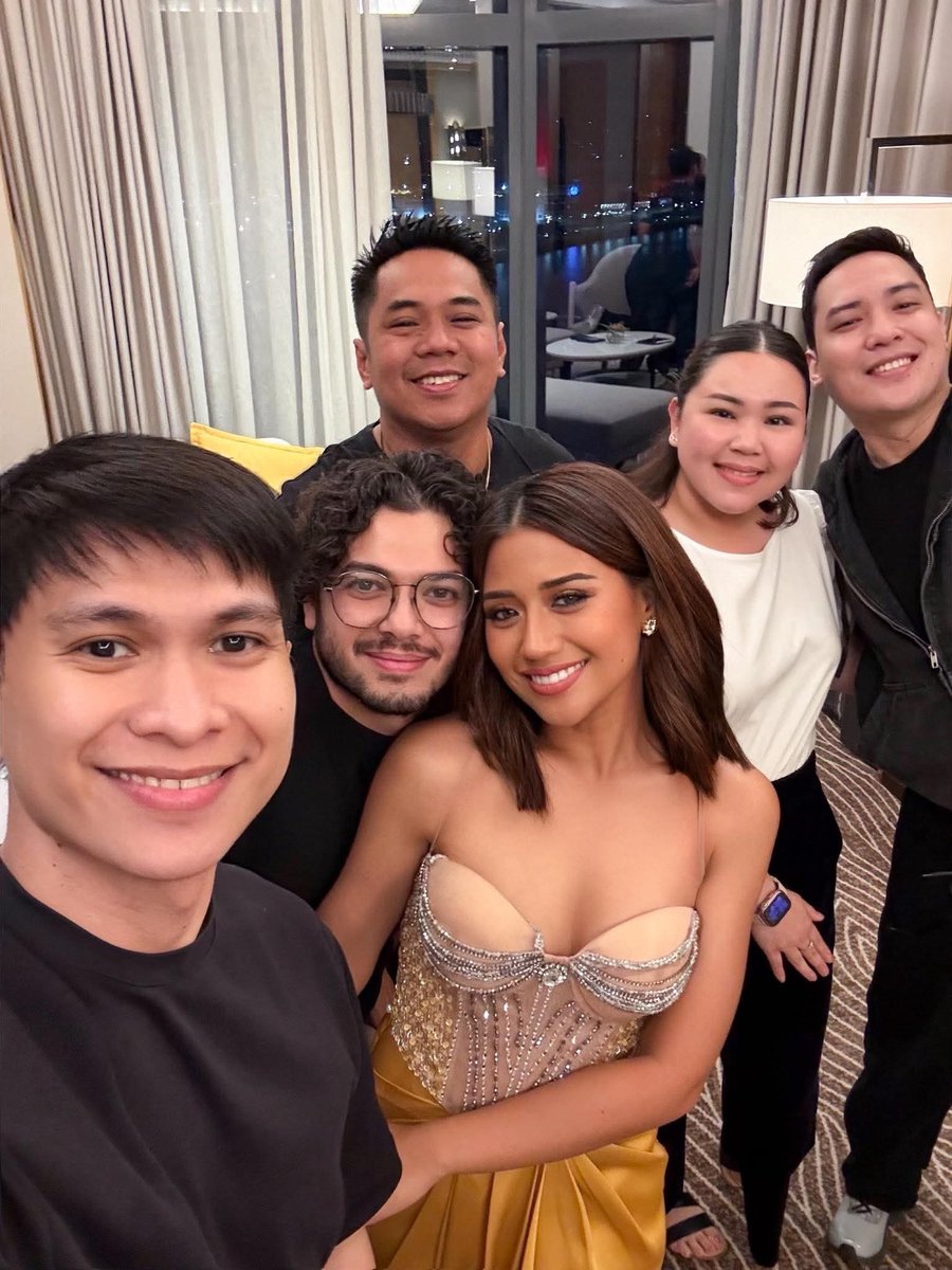 tonetastica's tweet photo. @itsMorissette
#TheNotebookMusicalPh https://t.co/68k3yFlFOn
