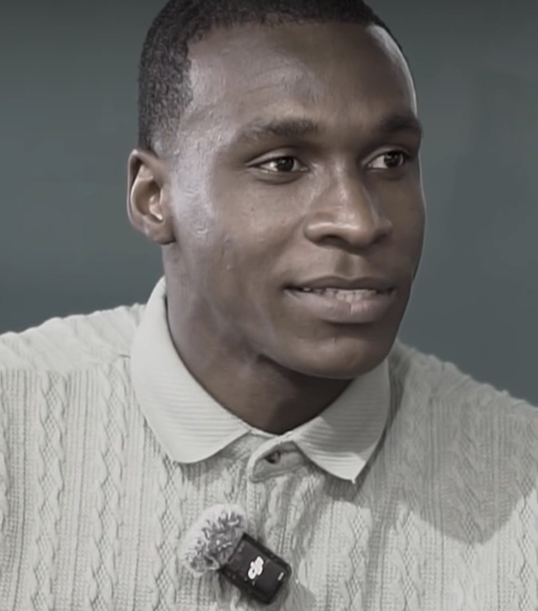 Este tipo ha demostrado que, lamentablemente gran mayoría de los dominicanos no tienen la moral de llamar ladrones a los políticos.