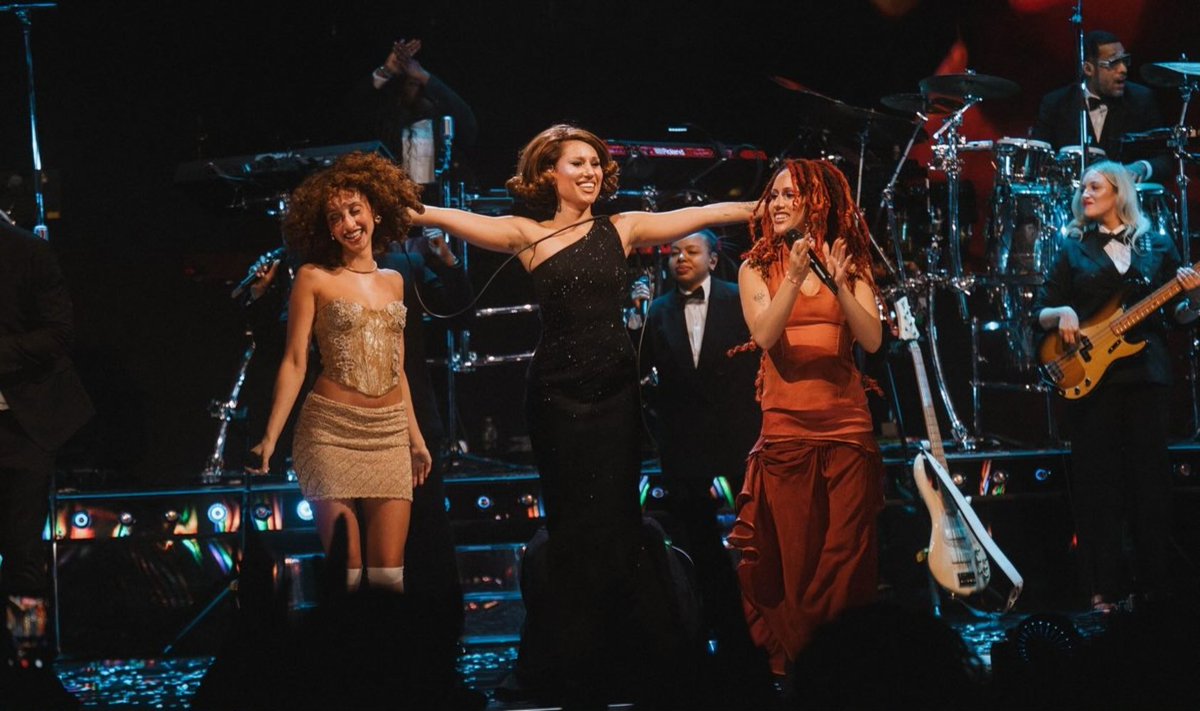 RAYE LIFE tweet media