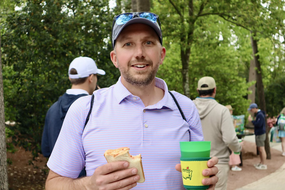 ForeOSU's tweet photo. @MartySmithESPN Had it paired with a pimento cheese while walking the front nine on Monday. Pure bliss https://t.co/FTPH3L11ty