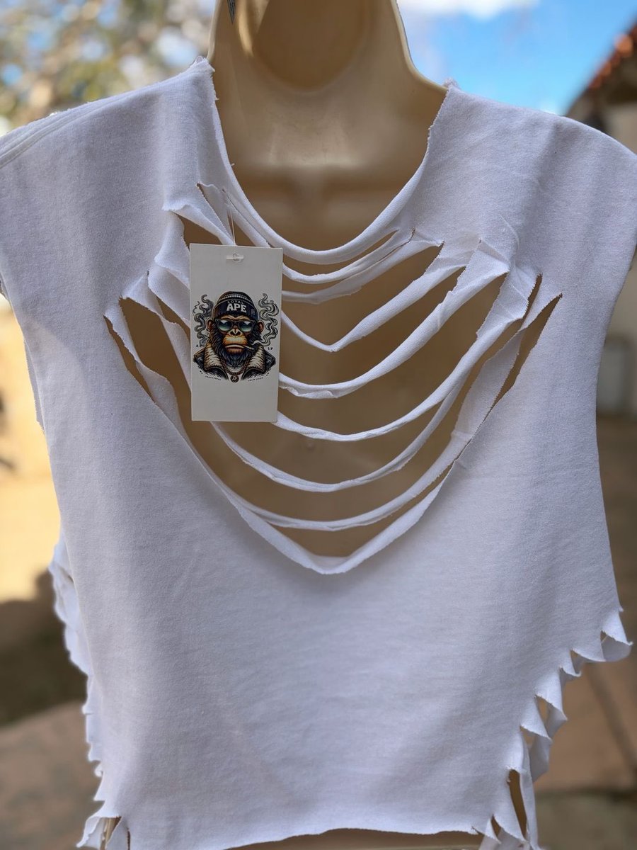 LoyalApeApparel's tweet image. Custom crop top vibes 🖤🦋
Loyal Ape — made your way 🔥
DM to cop yours 📲#croptop #girl #fyp #LoyalApe #trending