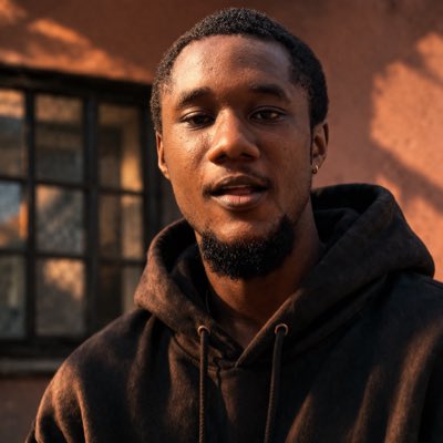 Favour_Oche_'s tweet photo. #NewProfilePic https://t.co/hVcorbbL5W