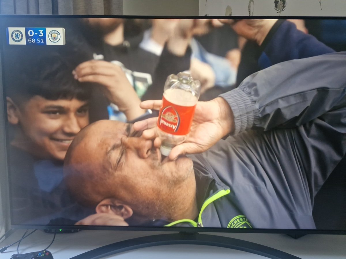 Football Fights tweet media