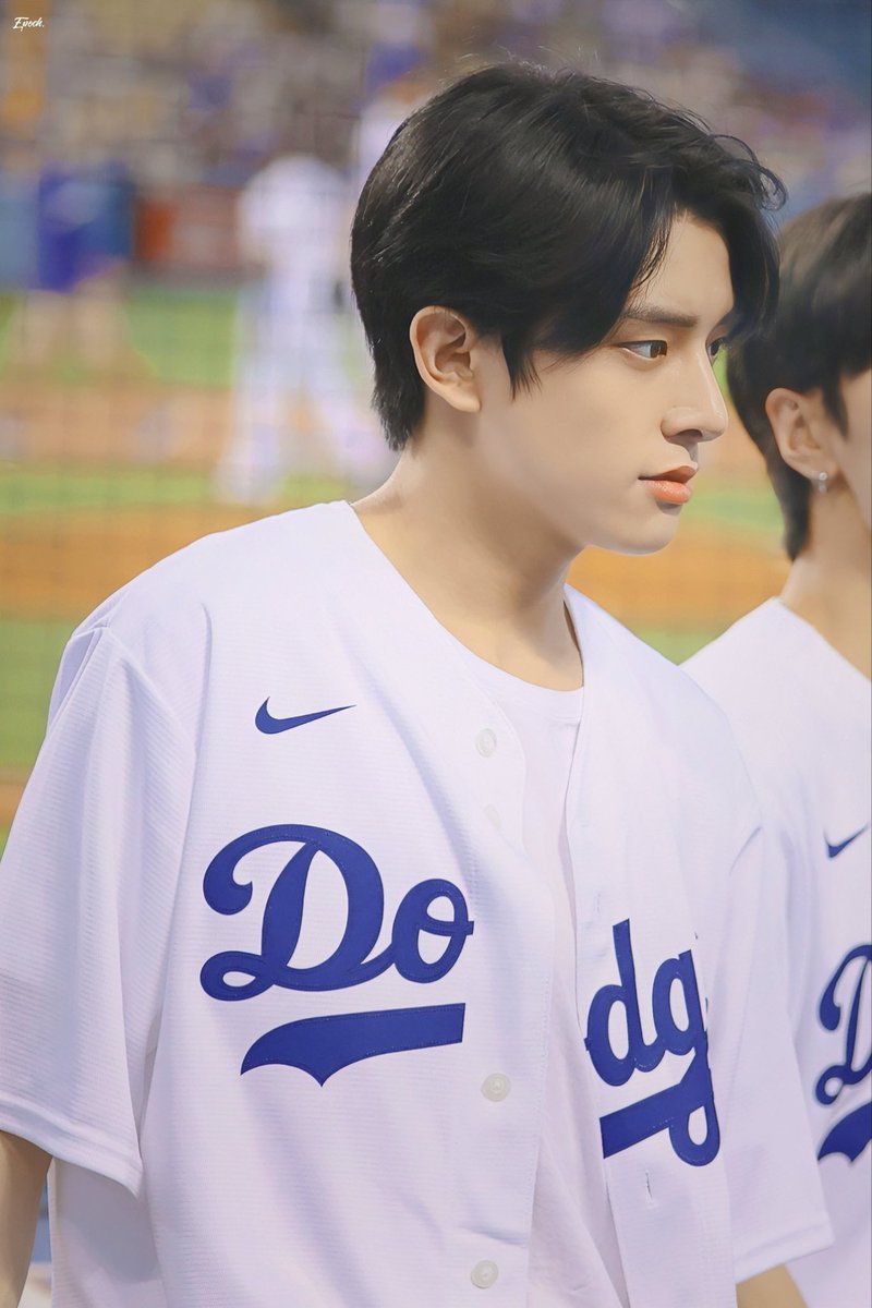 비비빅 tweet media