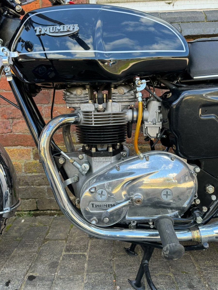 BarnfindMCycles's tweet image. Check out this 1978 Triumph T140E Bonneville project! Ebay ad here ow.ly/Ztnh50YHsG6 #Triumphmotorcycles #MotorcycleRestoration #ClassicMotorcycles #VintageBikes #BikeProject barnfindmotorcycle.com