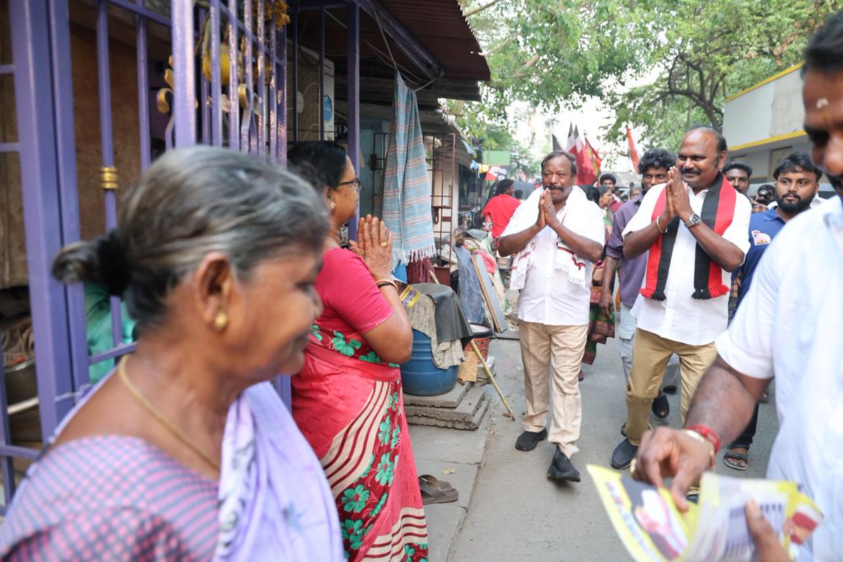 mylaivelu71's tweet photo. தொடர்ந்து ஒன்பதாவது நாளாக இன்று காலை மாலை  123a வது வட்டத்தில் வீதி வீதியாக சென்று வாக்குகள் சேகரித்தோம்.

எங்கள் மண்❤️
எங்கள் மயிலாப்பூர்💪
@arivalayam
#mylaporeconstituency 
#DMK2026
#Mylapore4Velu
#DMK2Point0
#MylaporeConstituency #MylaporeVotes
#Mylapore4Velu #DhaVeluForMylapore #NammaMylapore #TNVote2026 #DMK 🔥 #DMK2026 #Mylapore4Velu #Velu2Point0
#DMK2Point0 #VoteDMK #TN2026 @Mylapore_Times #velu4mylapore