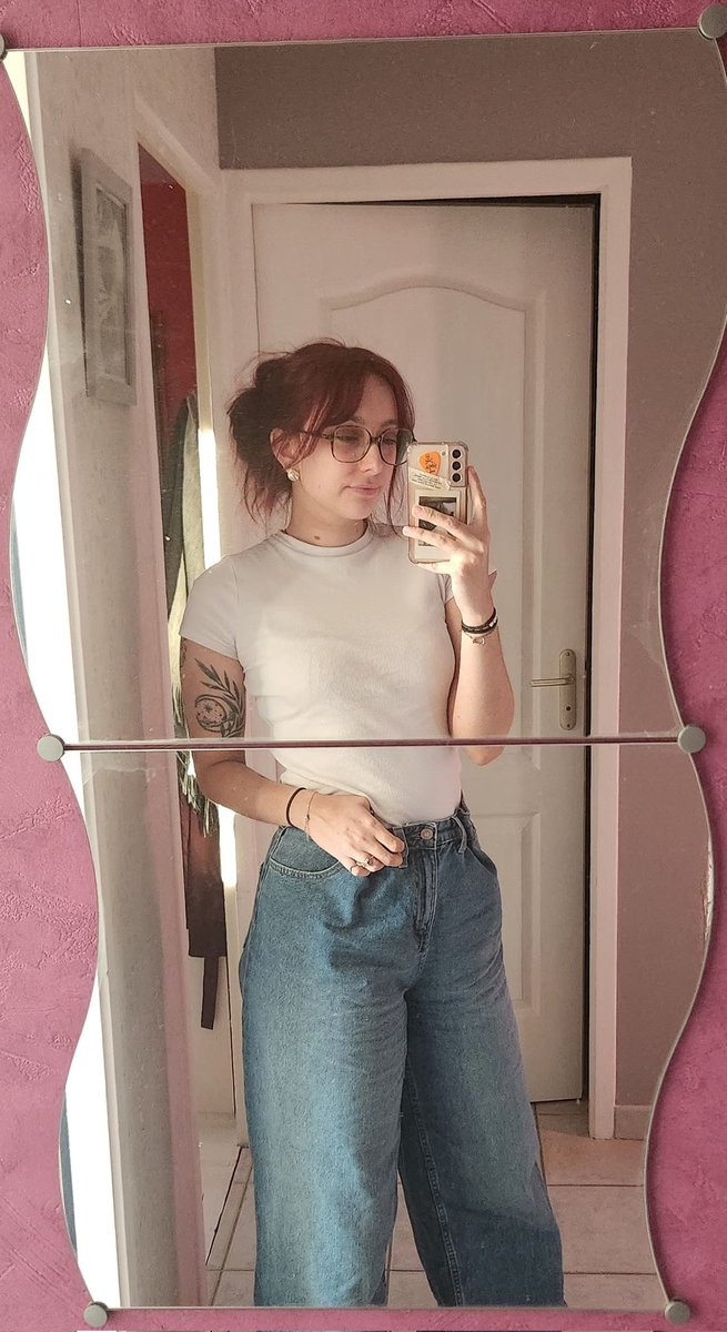 Laureline 🏴‍☠️ tweet media