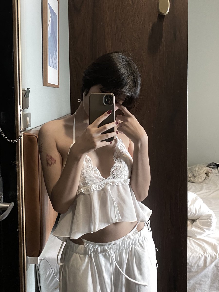 minimini tweet media