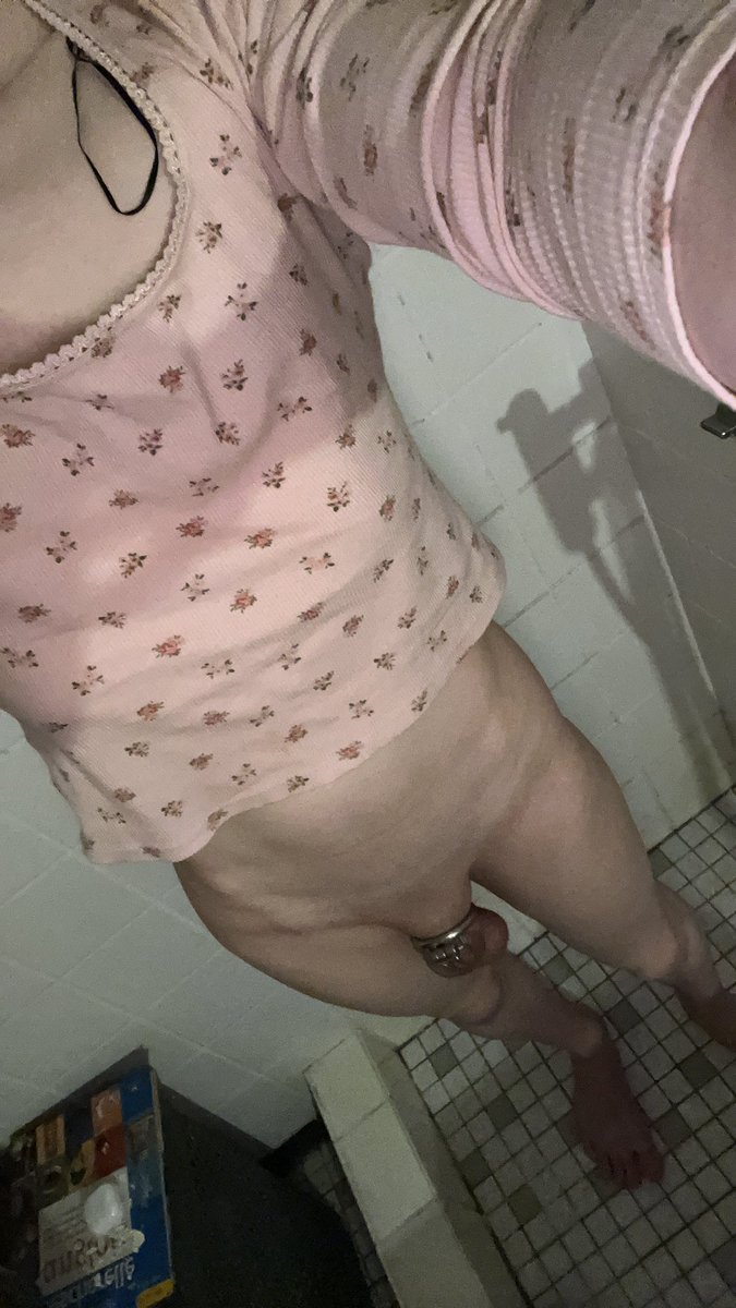 Sissy19Fem's tweet photo. Qui dispo ? https://t.co/YcVKfzSVYe