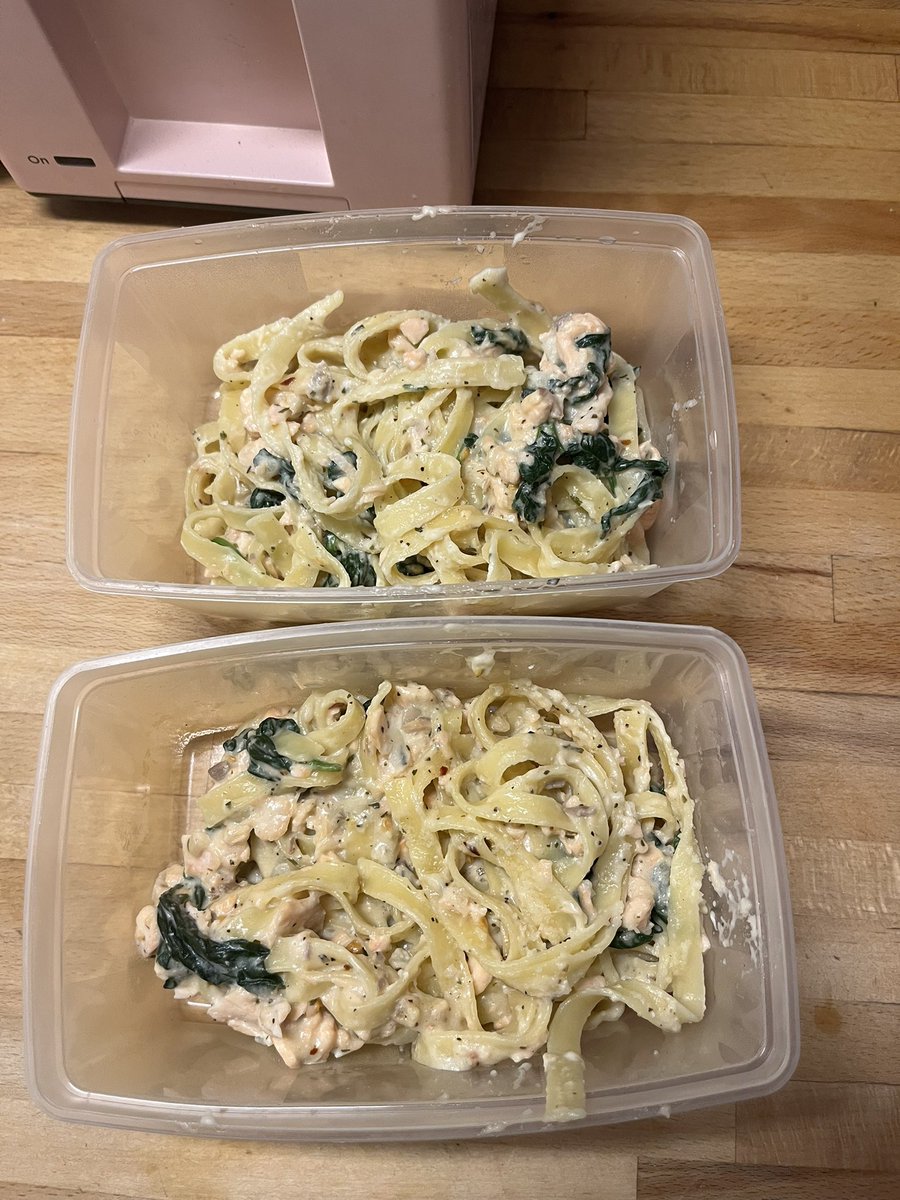 raspberryeats's tweet photo. Made salmon pasta!! 🫶 https://t.co/MZvm3MVqpC