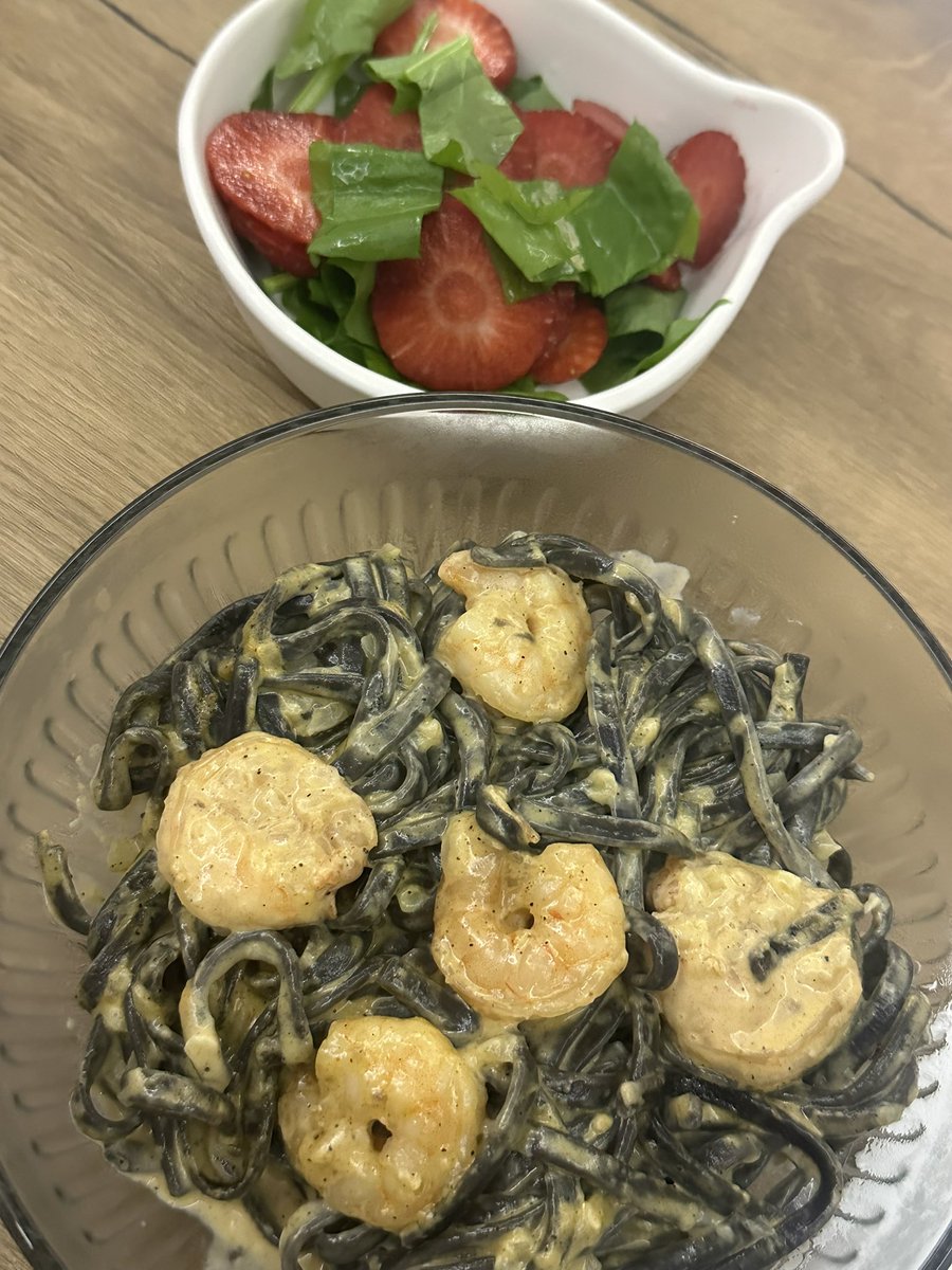 Lissabell ྀི tweet media