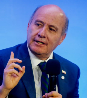 Sebastian R. tweet media