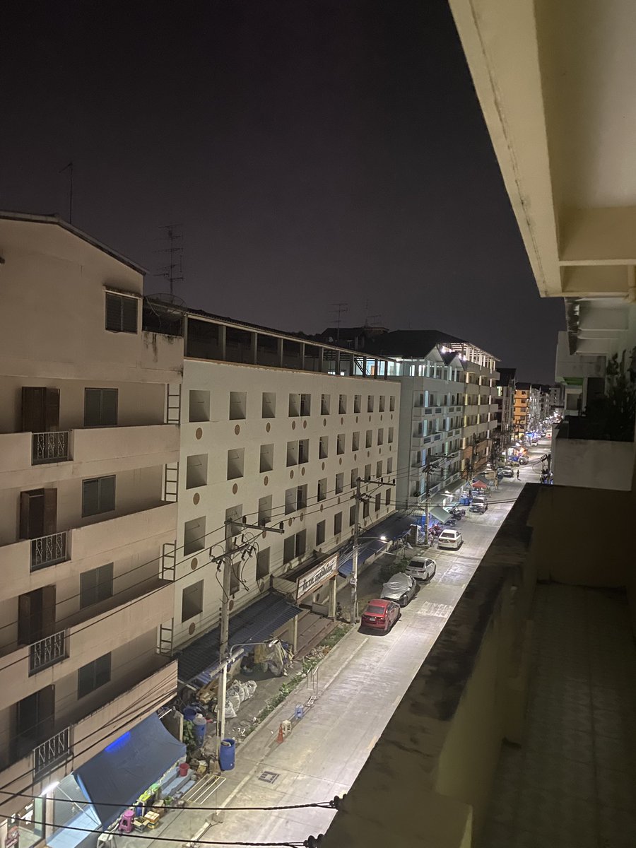 Mi นวนคร tweet media