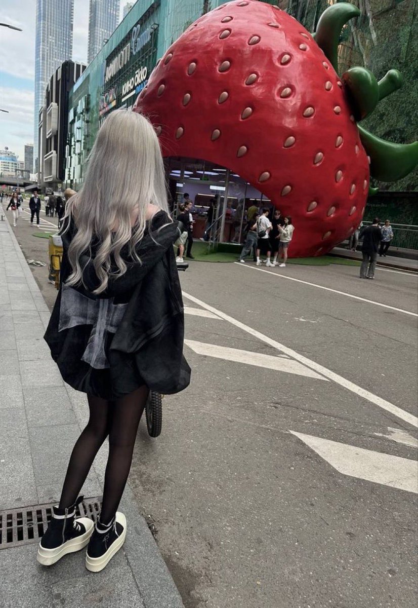 𝖍𝖊𝖑𝖎𝖔𝖕𝖍𝖎𝖑𝖎𝖆 tweet media