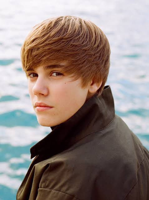 Justin Bieber Charts tweet media