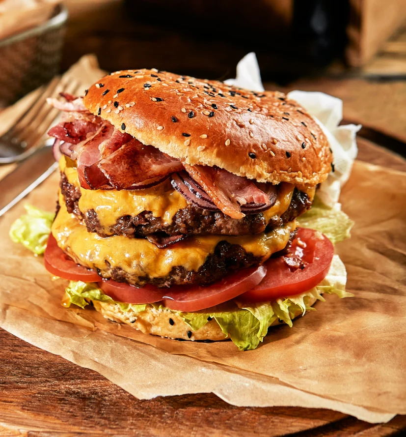 shoestringlasag's tweet photo. me when my mom comes home and she didnt bring BURGER #Protest #NoBurger https://t.co/5IYOEvW4Hs
