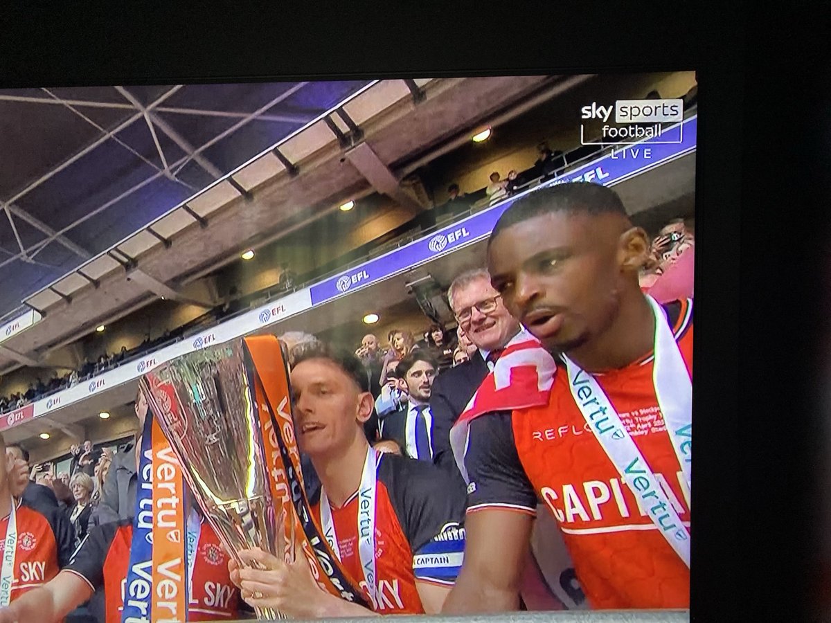 Robert Forrester tweet media