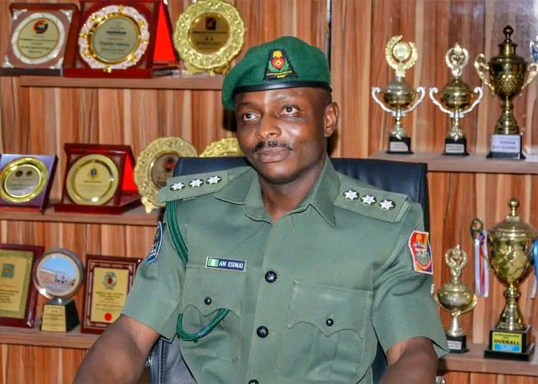 Rise_Forge's tweet photo. 💔😭 He paid the ultimate price in the recent Boko Haram attack on a base in Maiduguri.

He previously served as the NYSC Camp Commandant for Batch B2, 2025 in Imo State.

May his soul rest in perfect peace. https://t.co/Q3QMUZW6o8