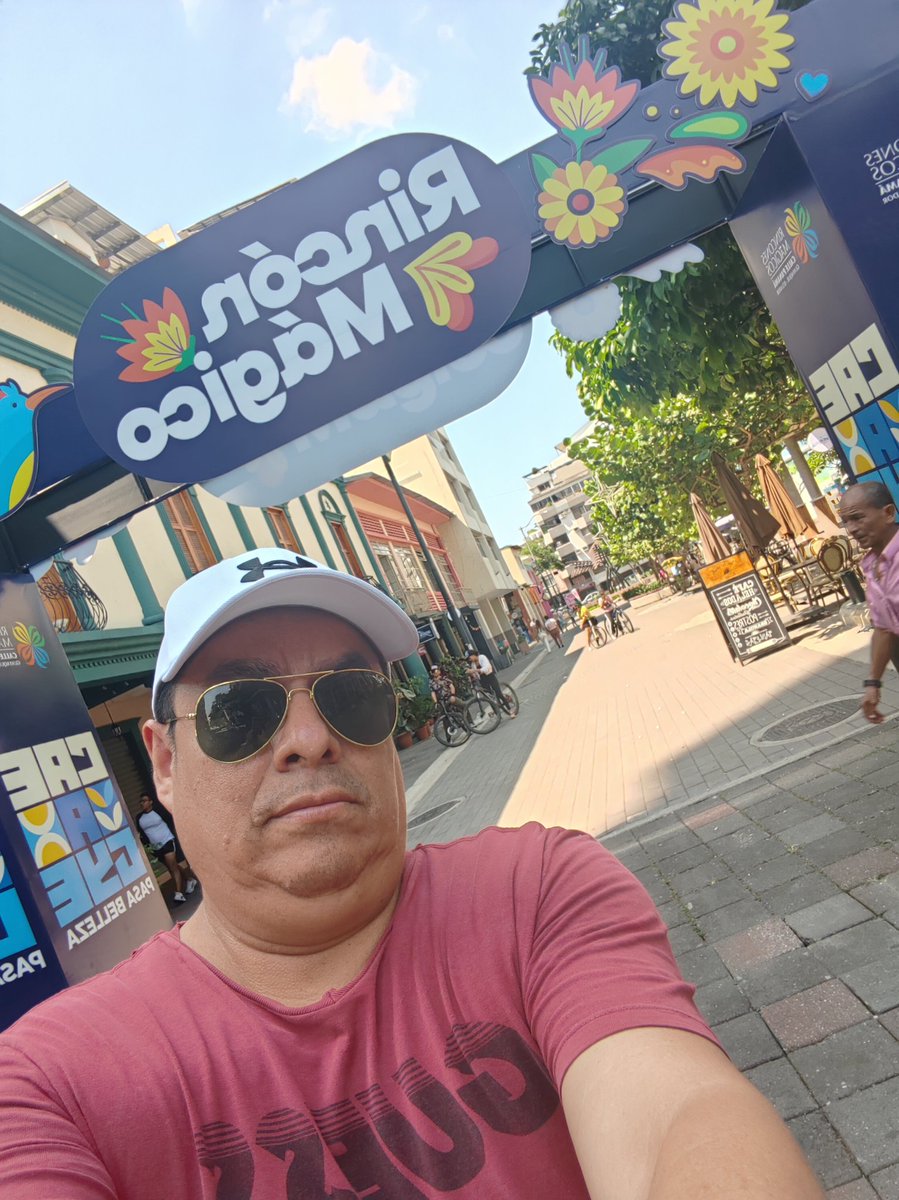 JavierBarrosT's tweet photo. Así como brilla el sol Guayaquil, así brillará algún día la verdad..
Feliz cumpleaños Alcalde !!
@aquilesalvarez 
@alcaldiagye 
@taticoronelf https://t.co/kICyj6gp7N