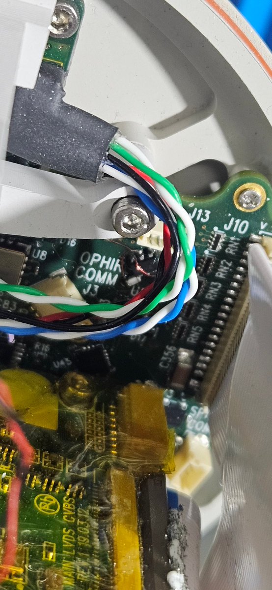 YukonK9's tweet image. Trillium are incredible pieces of engineering, but I found it funny when I found some enamel wire repair on the PCB on mine lol.
