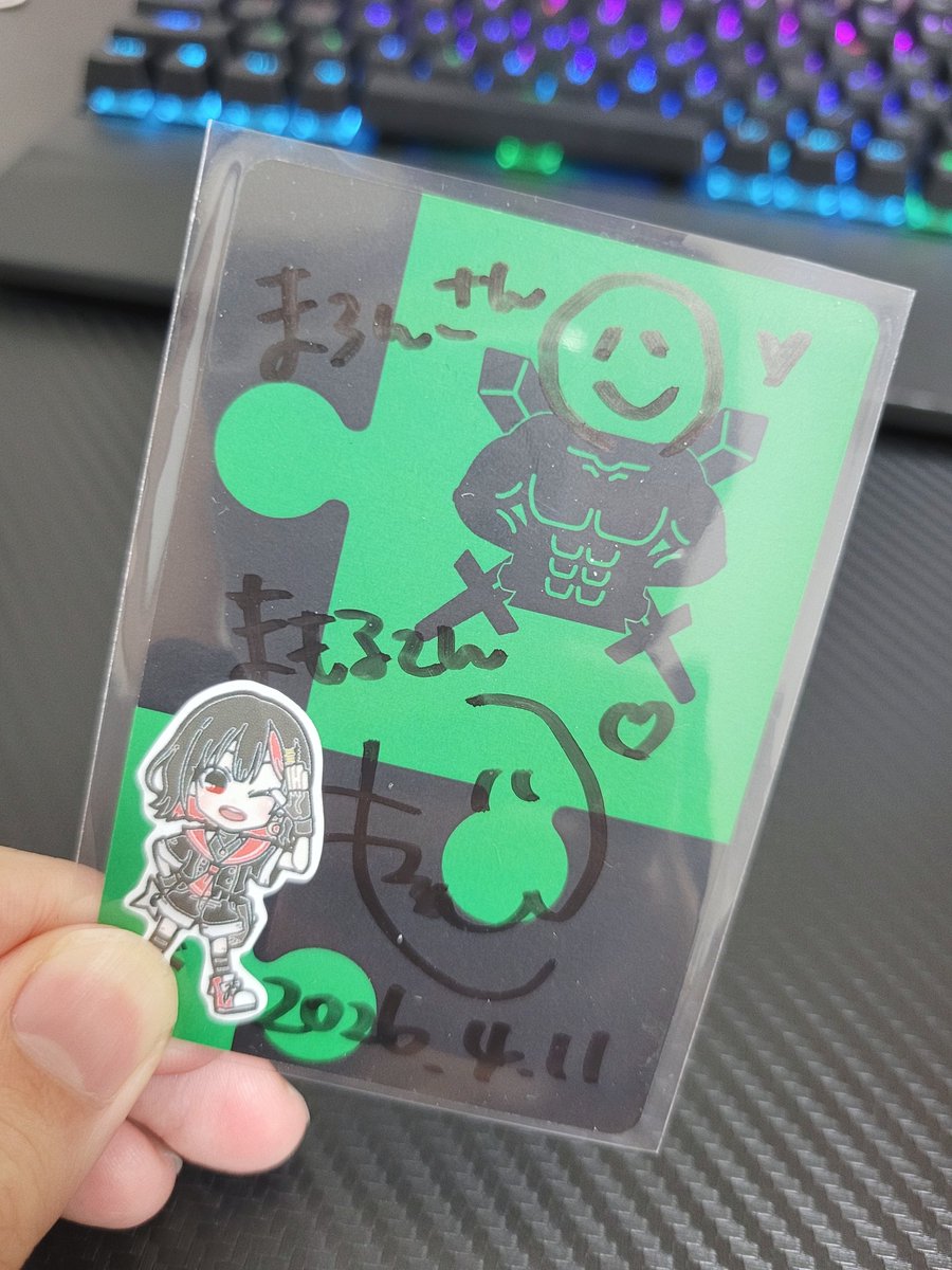 まろん tweet media