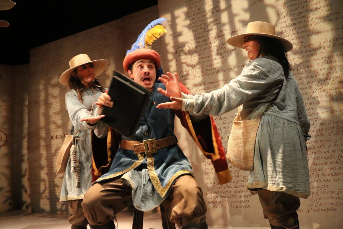 CulturaUNAM's tweet image. 🎭¡Estrenamos PARTINUPLÉS 👑! 

¡Esta divertida puesta rescata una obra de #teatro del Siglo de Oro Español, El conde Partinuplés, y la trae a escena en el Foro Sor Juana Inés de la Cruz del #CCU para narrar el dilema de Rosaura, reina de Constantinopla, quien enfrenta el mandato