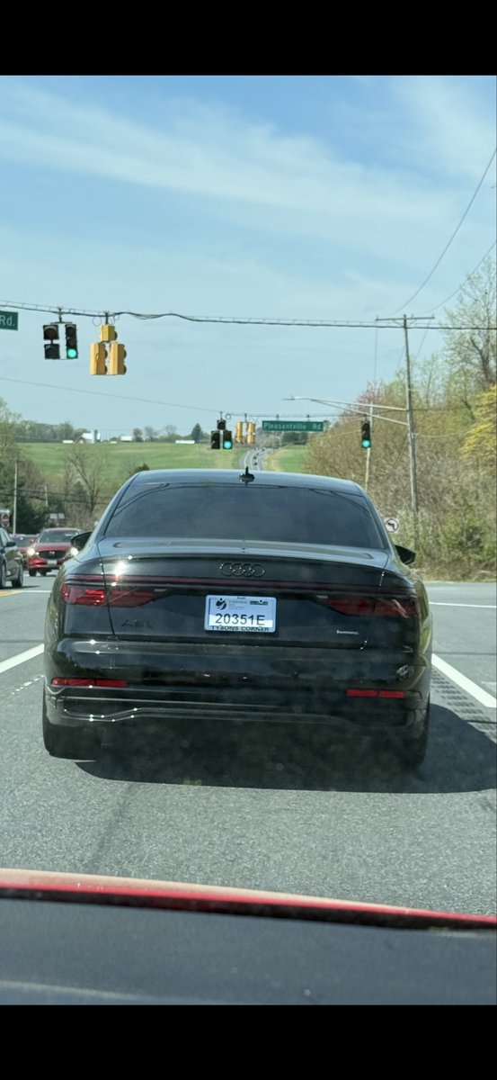 1redhead_writer's tweet photo. If you know the owner of this car, please help them enroll in a driver’s safety course. https://t.co/o9l0vmSccA