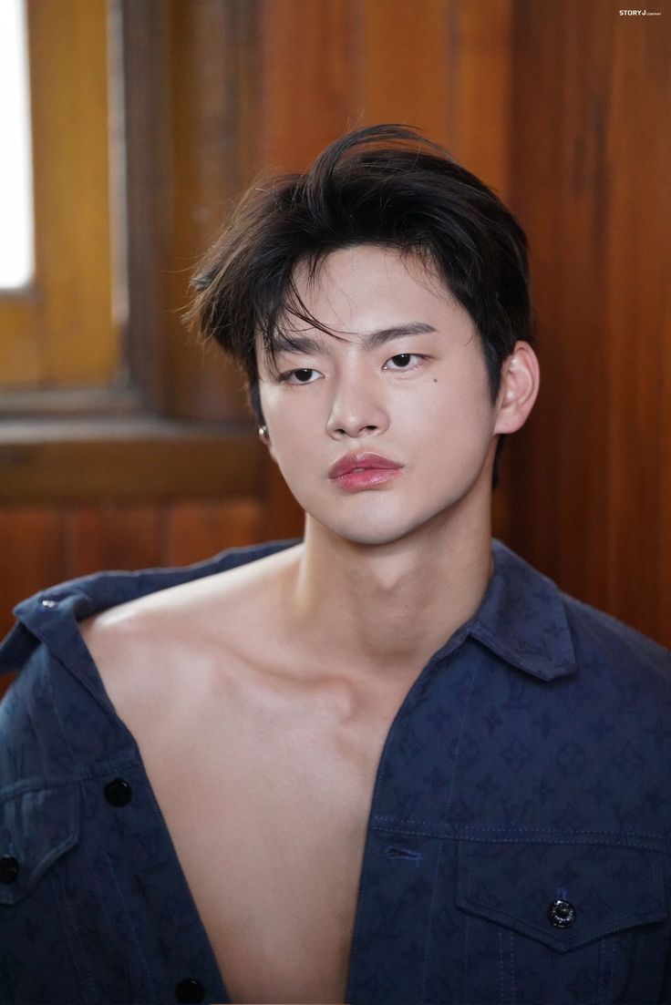 Sexy sem esforço nenhum  🫠
<a href="/Whatsup_Inguk/">서인국 (SEO IN GUK)</a> #서인국