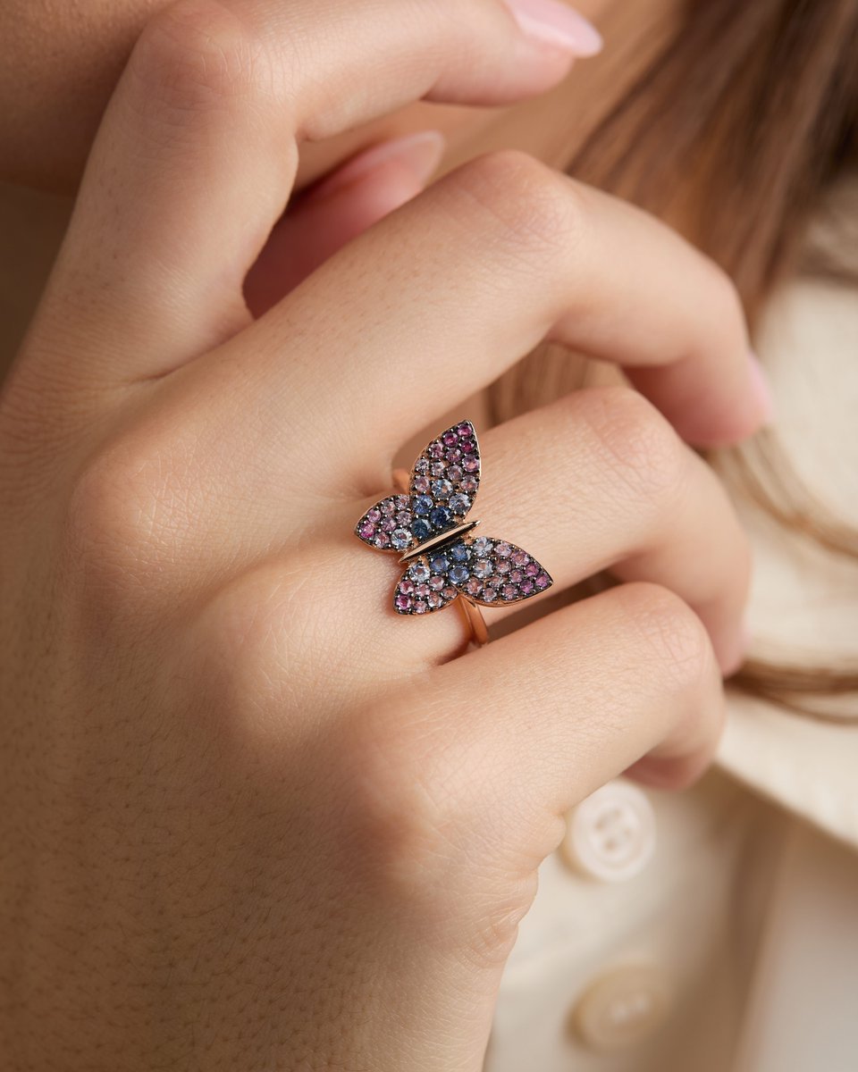 Le_Vian's tweet image. From nature’s quiet moments to its most vibrant expressions, inspiration is everywhere✨

These pieces are available @Macys
• levian-jewelry.visitlink.me/Bp_nhl
• levian-jewelry.visitlink.me/pXzLpb
• levian-jewelry.visitlink.me/v3cRwr
• levian-jewelry.visitlink.me/VOe3Vv

#FineJewelry #JewelryDesign #SpringJewelry