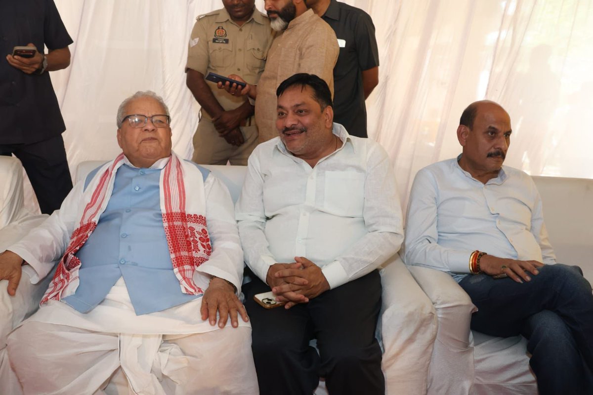 Vijay Bahadur Pathak tweet media