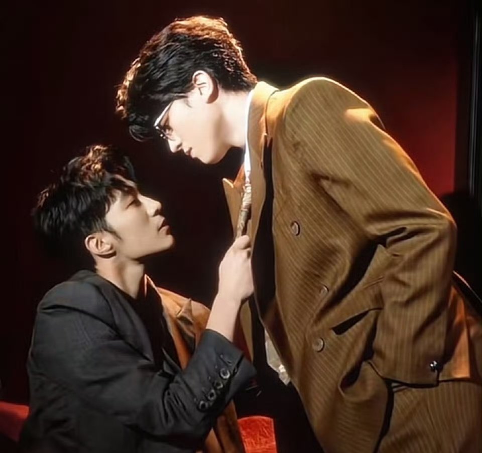 yibaobao_'s tweet image. 0 who likes to pull his 1 's tie 😋

#xizhao #xingzhang 
#SammysChildrensDay