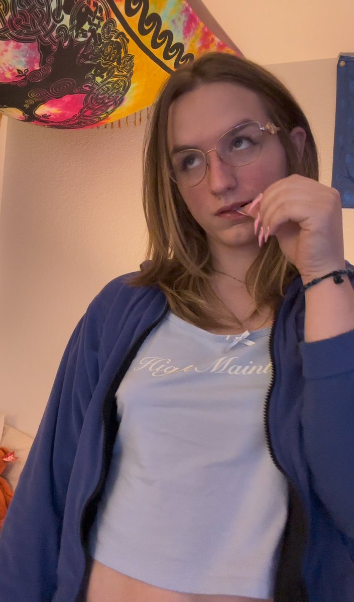 Ahna (FREE OF🏳️‍⚧️) tweet media