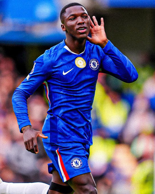 JohnnyAkog tweet media