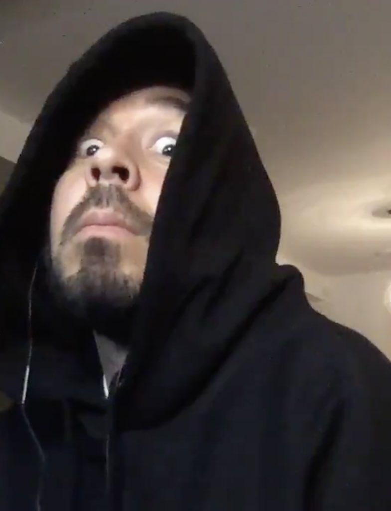 a.🍍| fan account tweet media