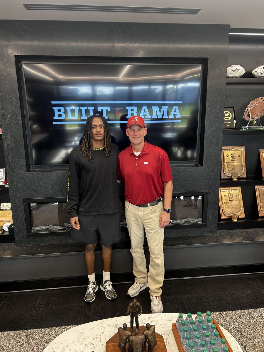 Tavares Harrington | 4⭐️ DB tweet media