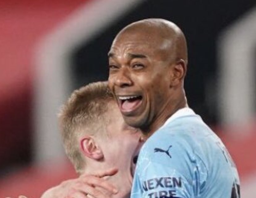 Oil Club tweet media