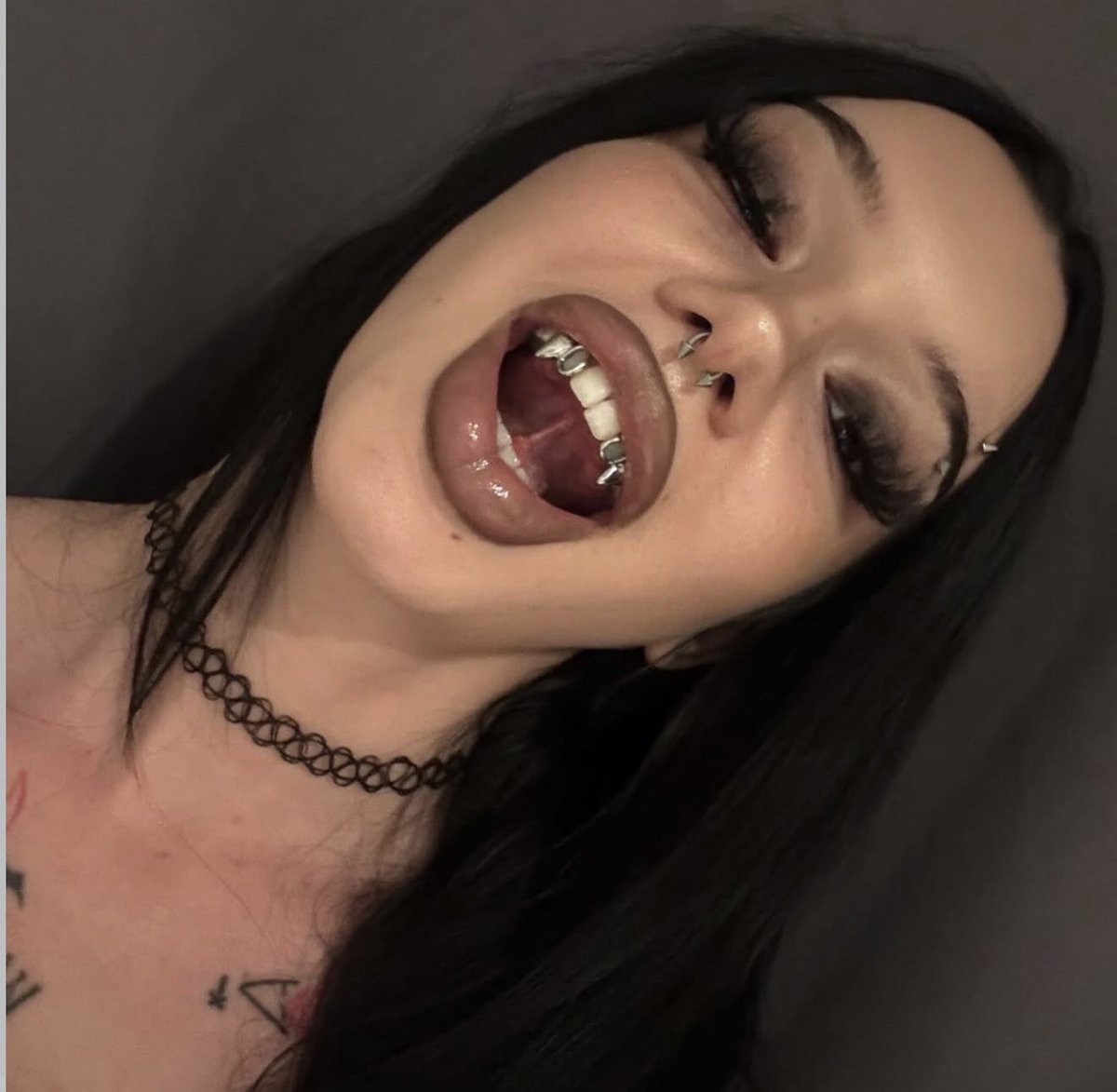 𝑁𝐸𝑆𝑇𝐼𝐴 tweet media