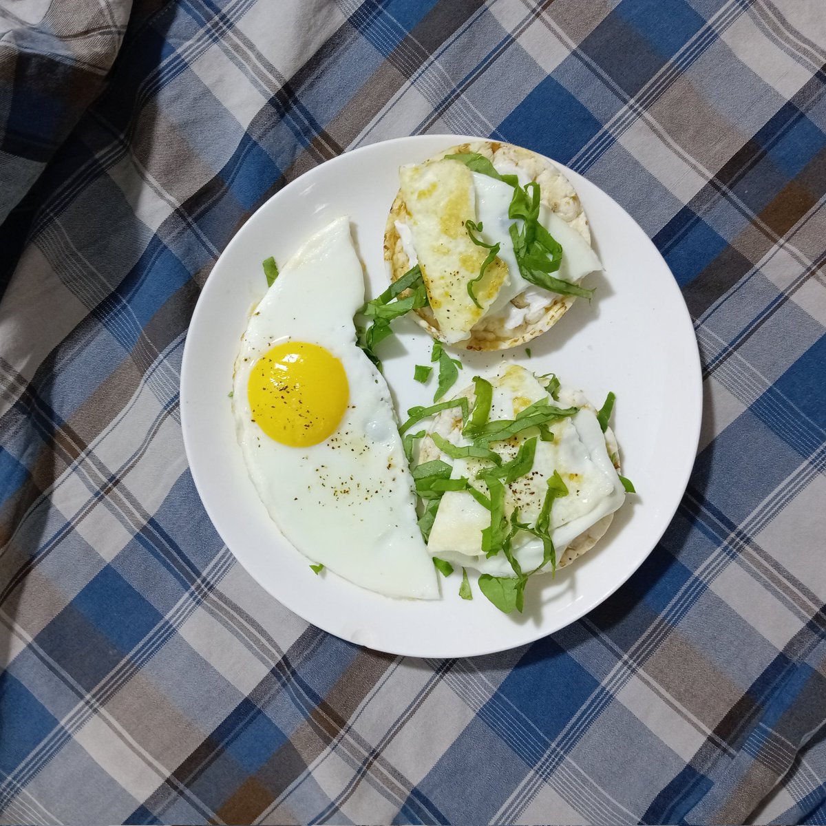 Len (evitando matarse) tweet media